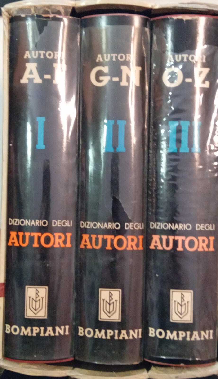 Dizionario Letterario Bompiani degli autori (tre volumi)