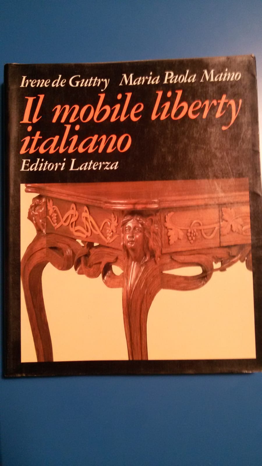 Il mobile liberty italiano