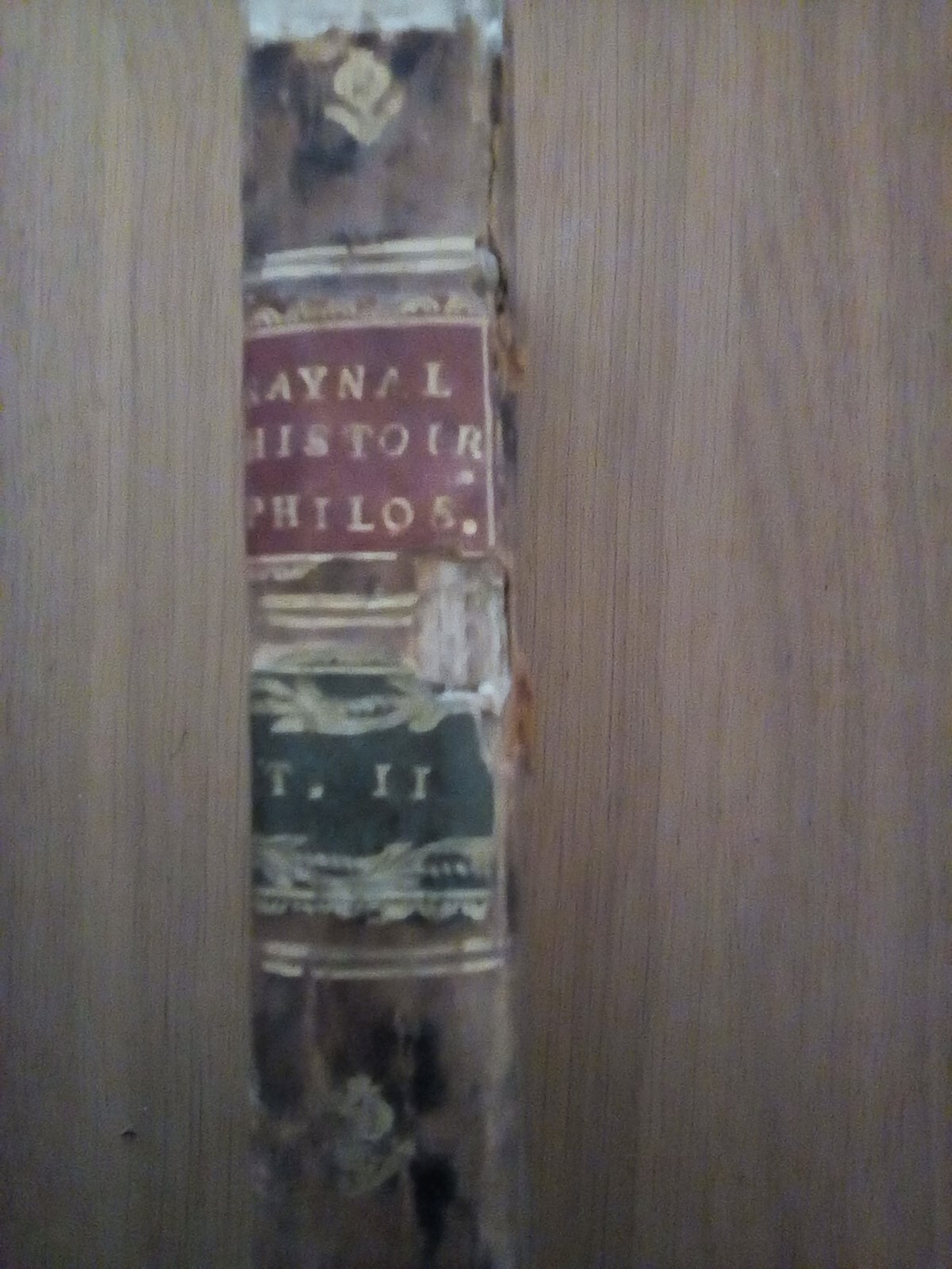 L' histoire philosophique et politique des establissemens et du commerce …