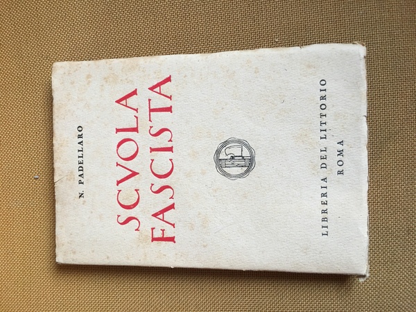 Scuola fascista.