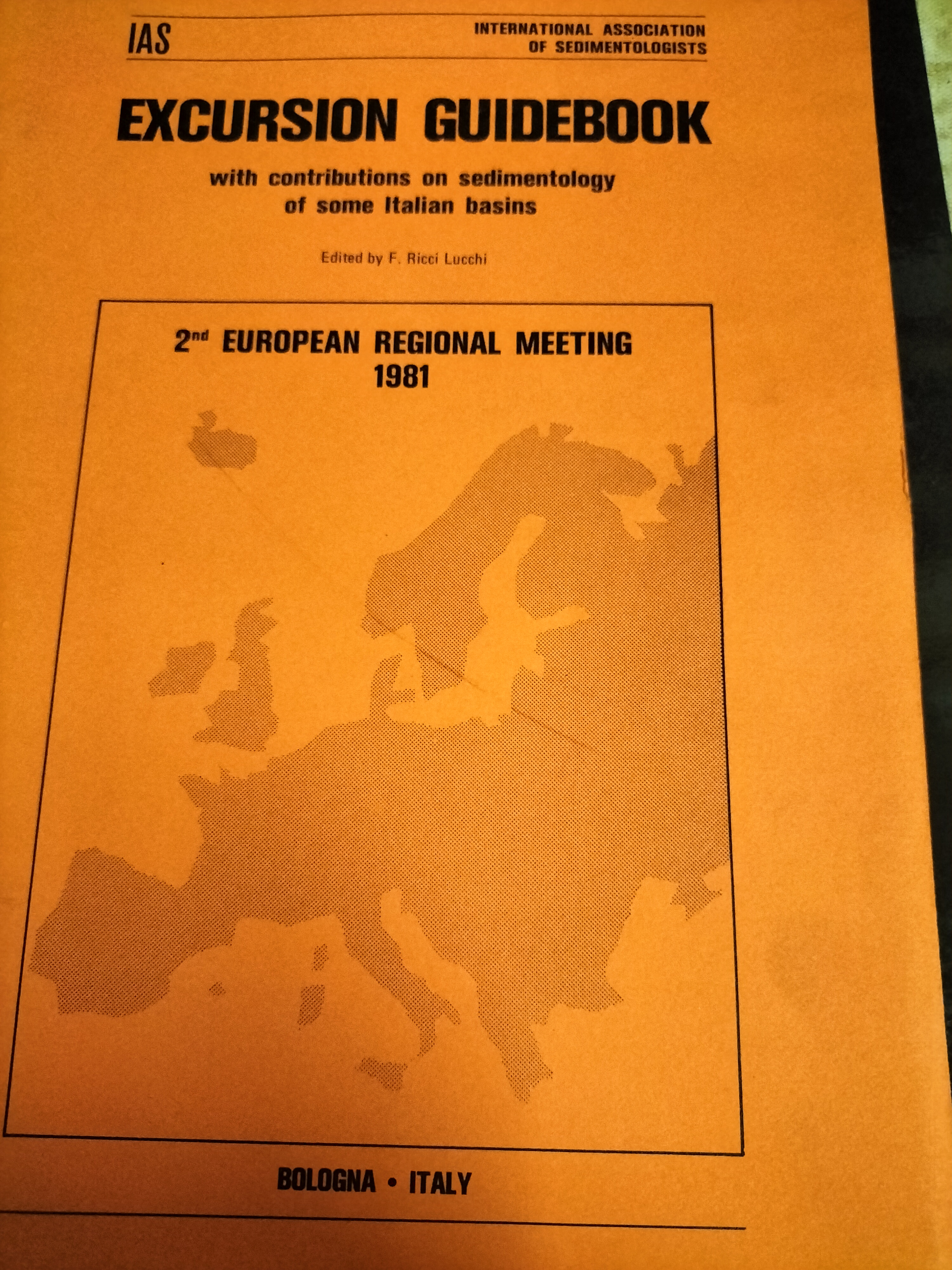 EXCURSION GUIDEBOOK with contributions on sedimentology of some Italian basins