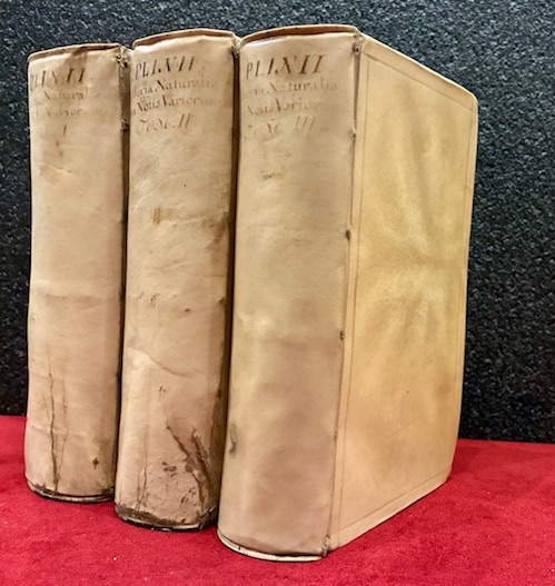 C. Plinii Secundi Naturalis Historiae. Cum commentariis & adnotationibus Hermola …