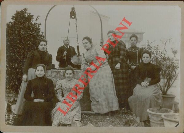 Gruppi di famiglia borghese.