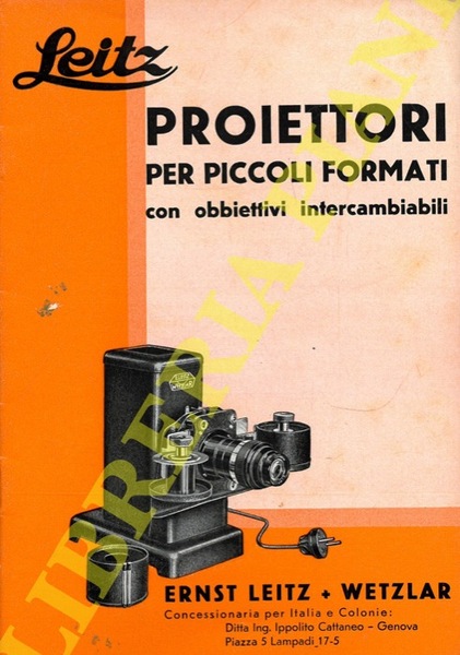 Proiettori per piccoli formati con obbiettivi intercambiabili.