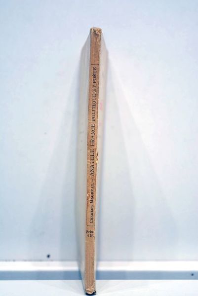 Anatole France, politique et poète. (À propos d'un jubilé).