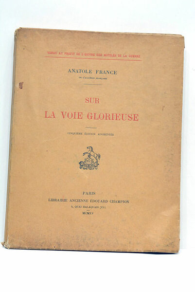 Sur la voie glorieuse.