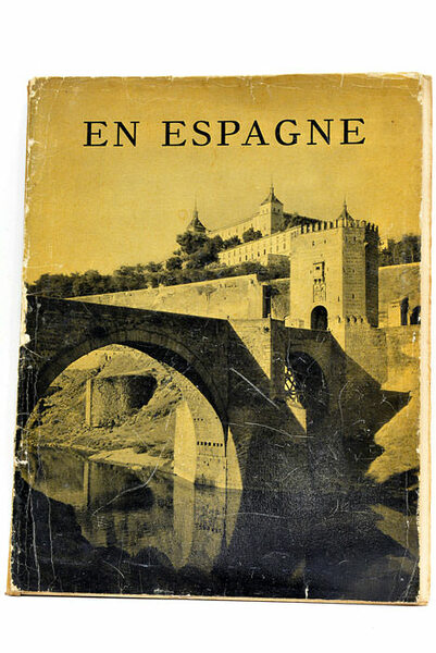 En Espagne. Cent cinquante-huit photographies.