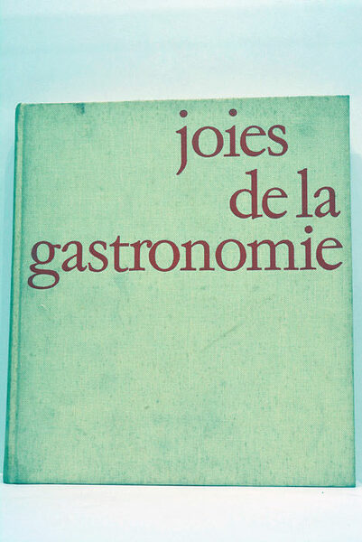 JOIES DE LA GASTRONOMIE. La cuisine aux Etoiles. Realisée par …