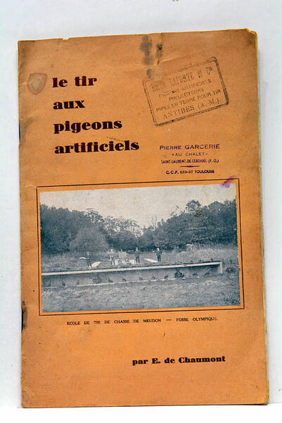 Le Tir aux pigeons artificiels.