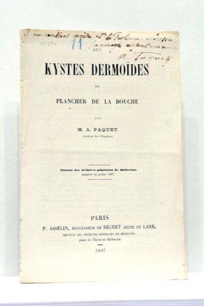 Des Kystes dermoïdes du plancher de la bouche.