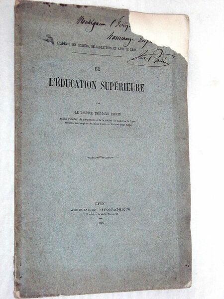De l'éducation supérieure.