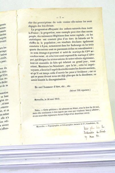 PETITION adressée au Sénat pour réclamer, au nom des Intérêts …