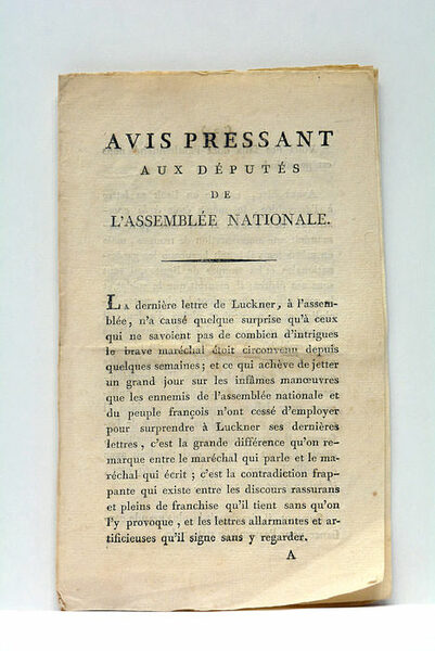 AVIS PRESSANT AUX DÉPUTÉS DE L'ASSEMBLÉE NATIONALE.