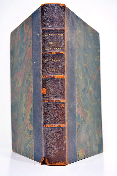 Amants. La flamme. Ma grande. L'Avril.