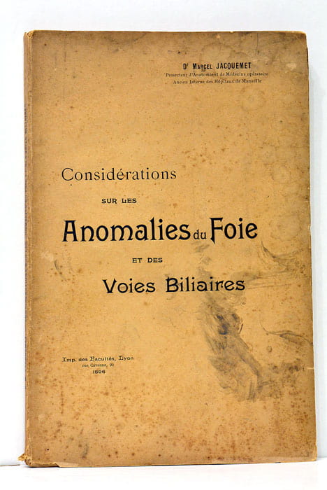 Considérations sur les anomalies du foie et des voies biliaires.