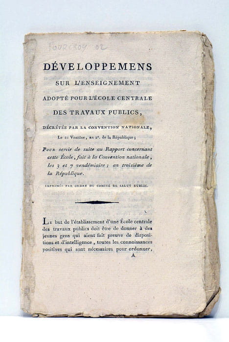 DÉVELOPPEMENS SUR L'ENSEIGNEMENTS adopté pour l'École Centrale des travaux Publics, …