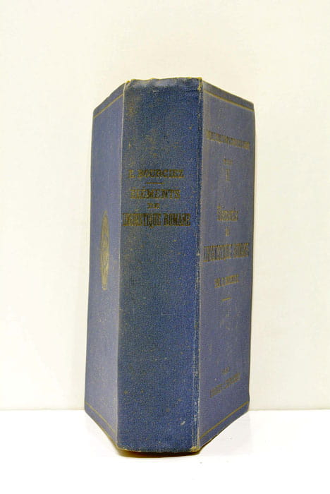 Éléments de linguistique romane.