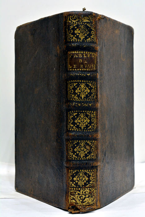 Fables, divisées en cinq livres.