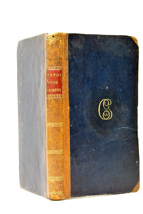 HISTOIRE D'UNE CHIENNE, rédigée par elle-même. Ouvrage posthume. Seconde édition.