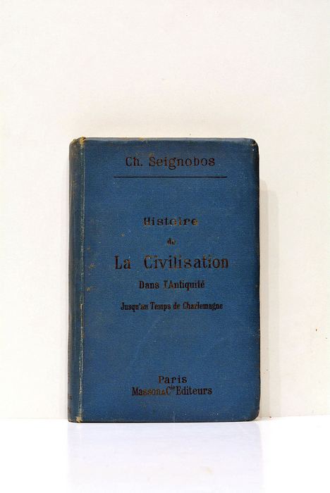 Histoire de la civilisation dans l'antiquité jusqu'au temps de Charlemagne.