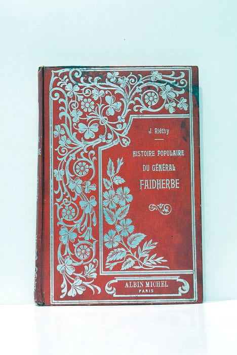 Histoire populaire du Général Faidherbe. Illustrations de C. Dragon.