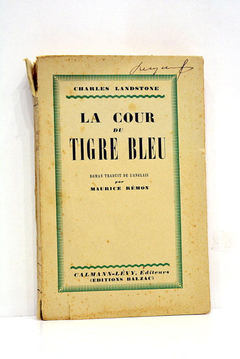 La cour du tigre bleu.