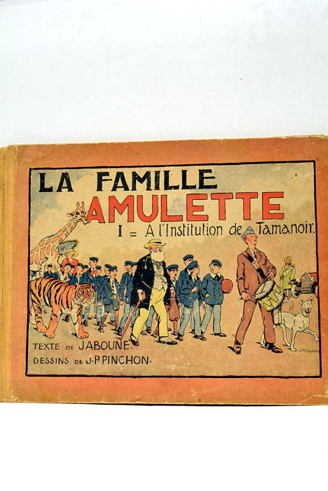 La Famille Amulette I= À l'Institution de Tamanoir.