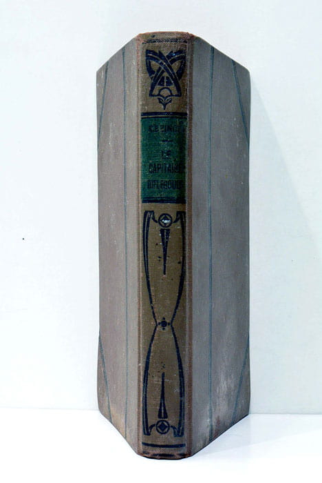 Le Capitaine Riflegoule. Chronique héroï-comique. Illustrations de J. Hemard.