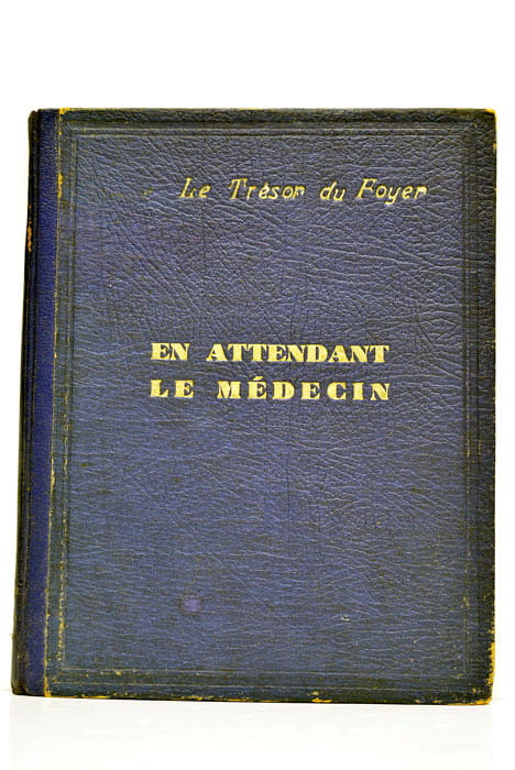 Le Trésor du Foyer. En attendant le médecin. Les Premiers …