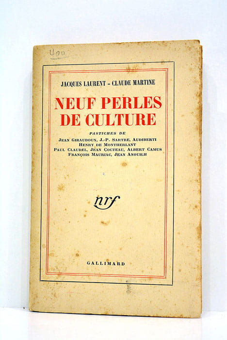 Neuf perles de culture.