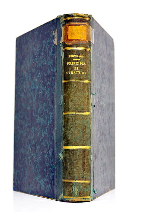 Principes de stratégie. Étude sur la conduite des armées.