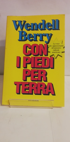 CON I PIEDI PER TERRA