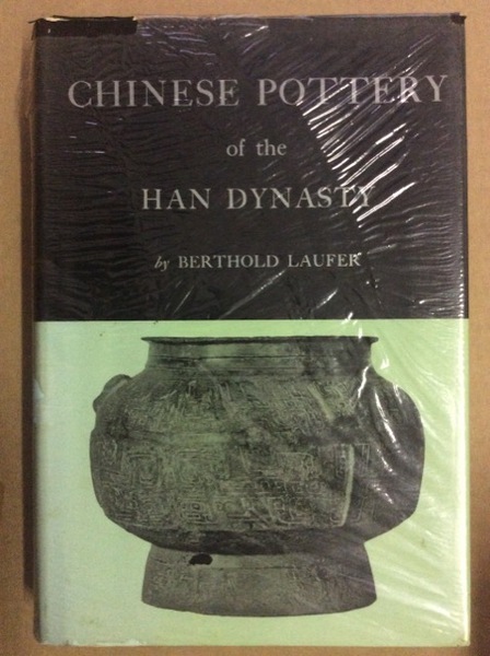 CHINESE POTTERY OF THE HAN DINASTY.