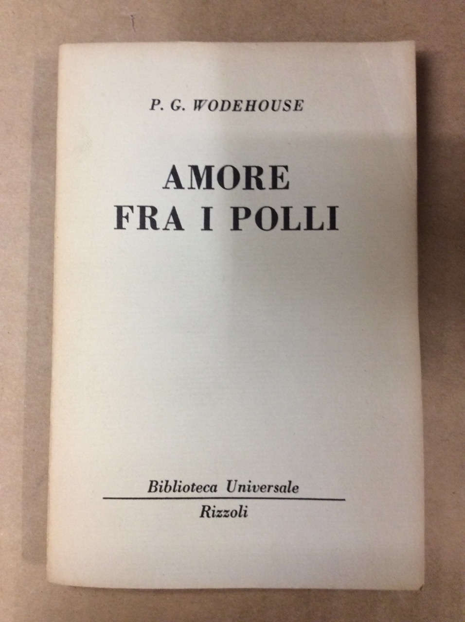AMORE FRA I POLLI.