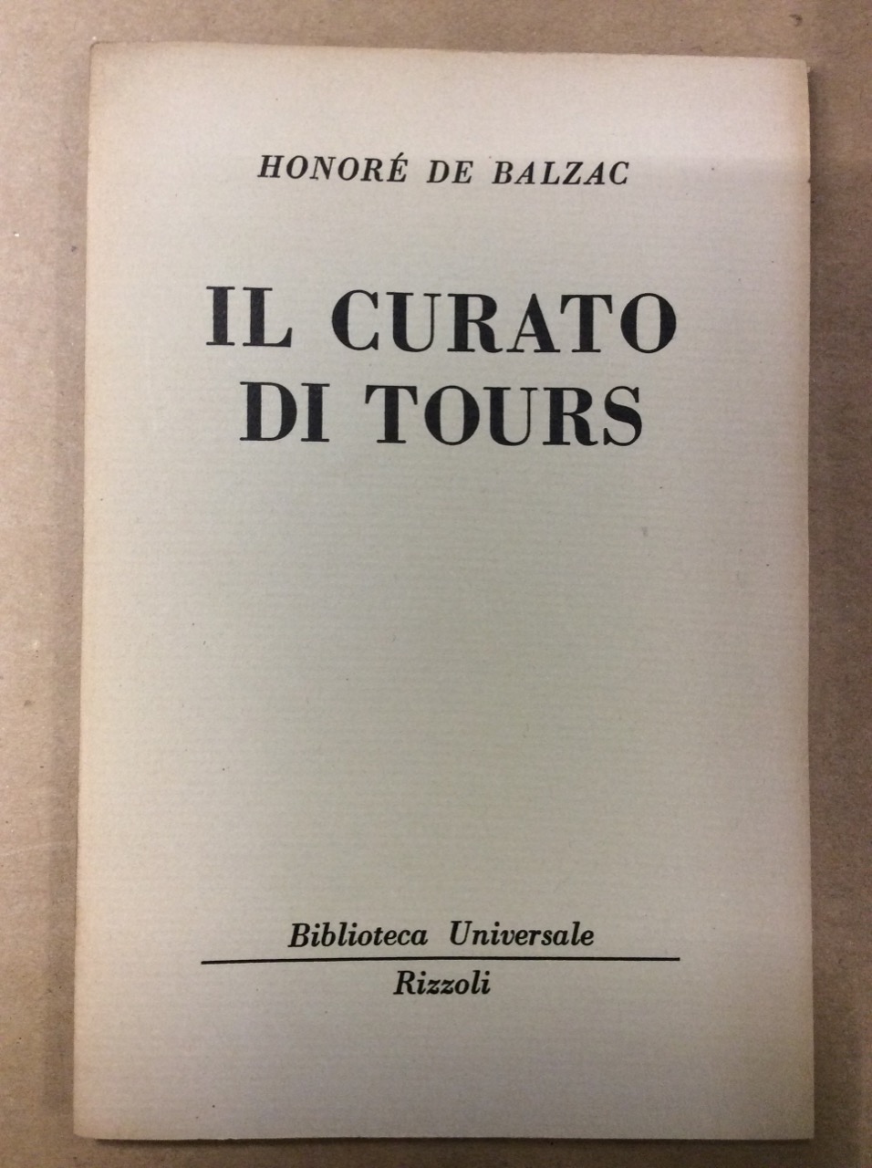 IL CURATO DI TOURS.