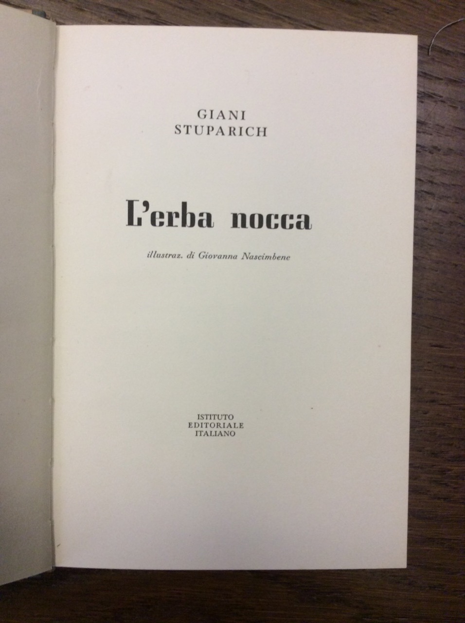 L'ERBA NOCCA. - Illustraz. di Giovanna Nascimbene.