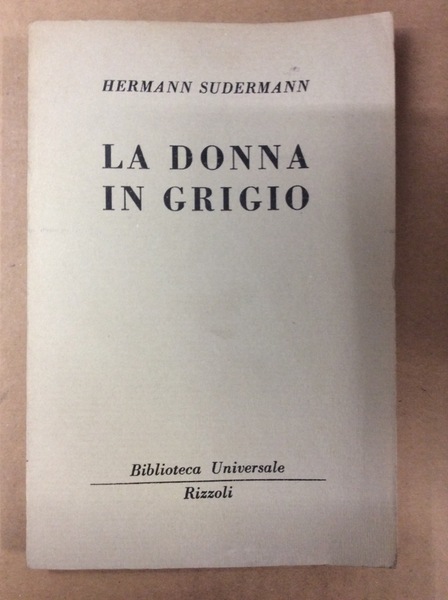 LA DONNA IN GRIGIO.