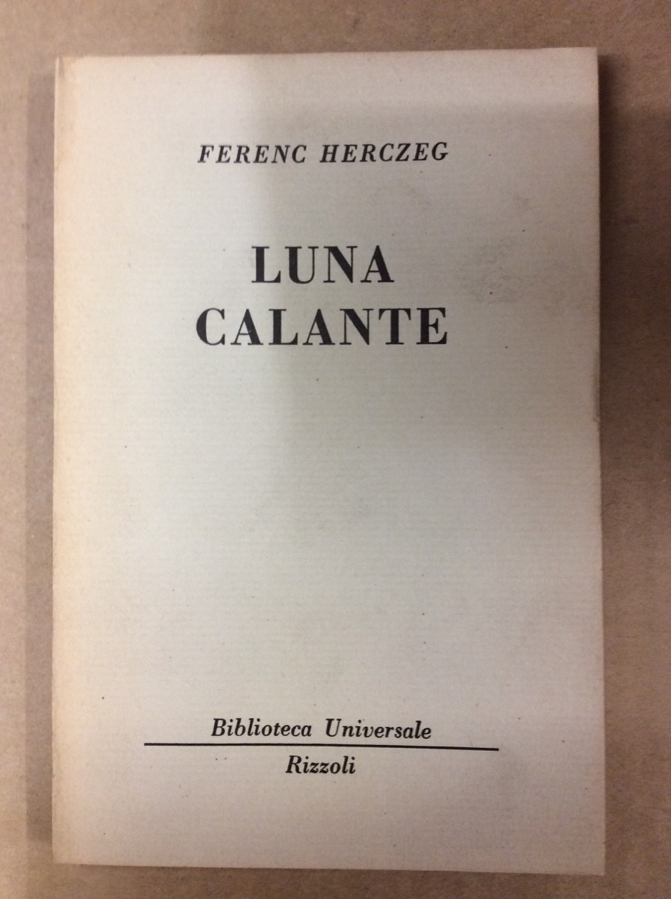 LUNA CALANTE.