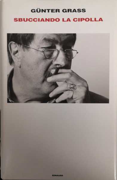 SBUCCIANDO LA CIPOLLA.