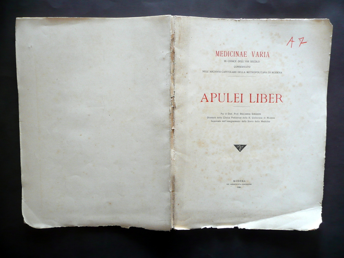 Apulei Liber Codice VIII Secolo Archivio Capitolare Metropolitana di Modena …