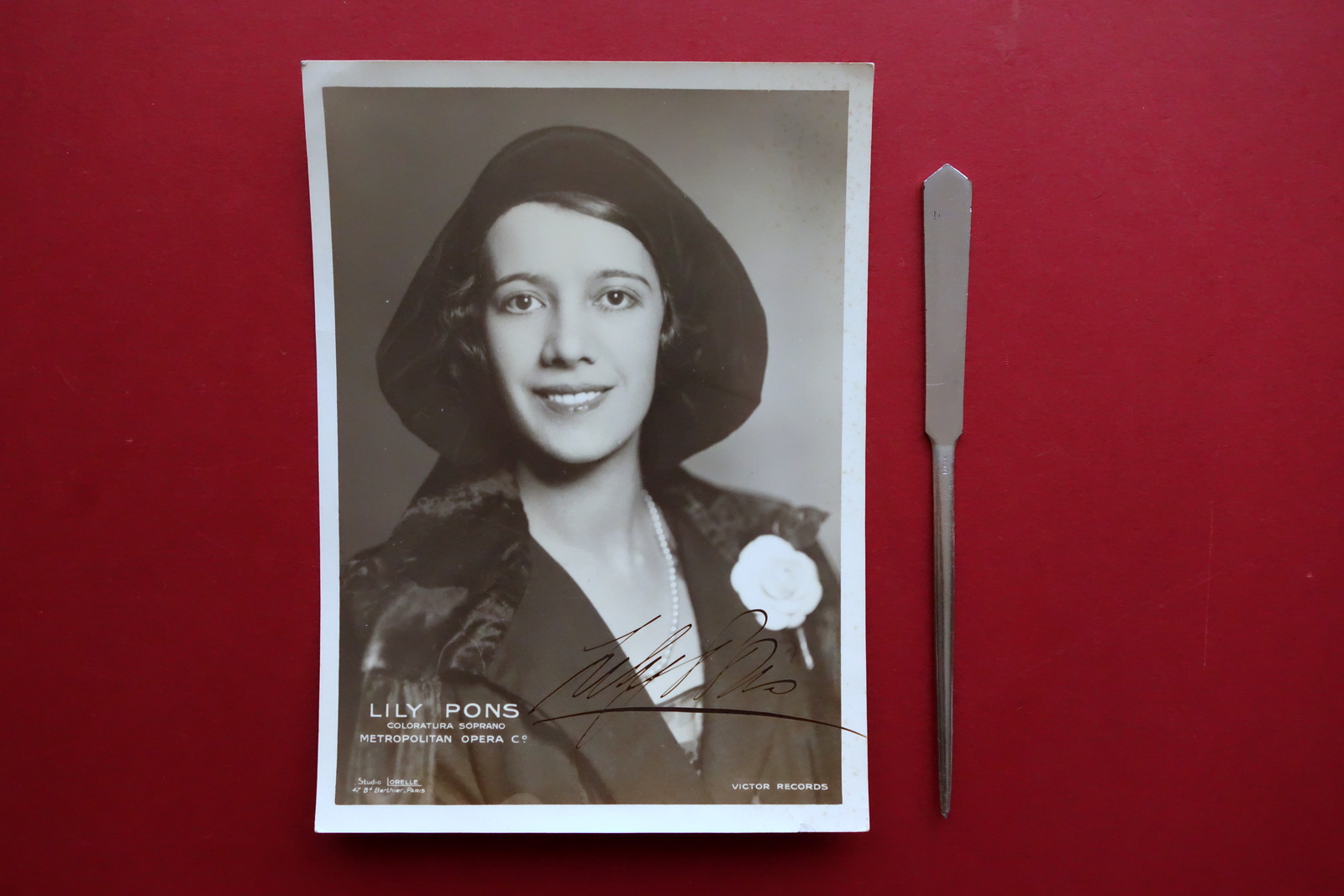 Autografo Lily Pons Grande Fotografia Studio Lorelle Paris Metropolitan Opera