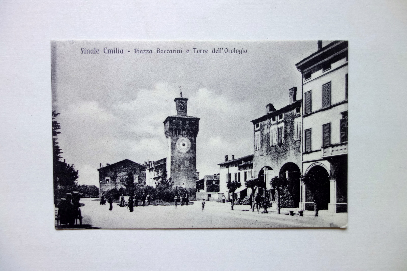 Cartolina Finale Emilia Piazza Baccarini e Torre dell'Orologio Viaggiata 1912