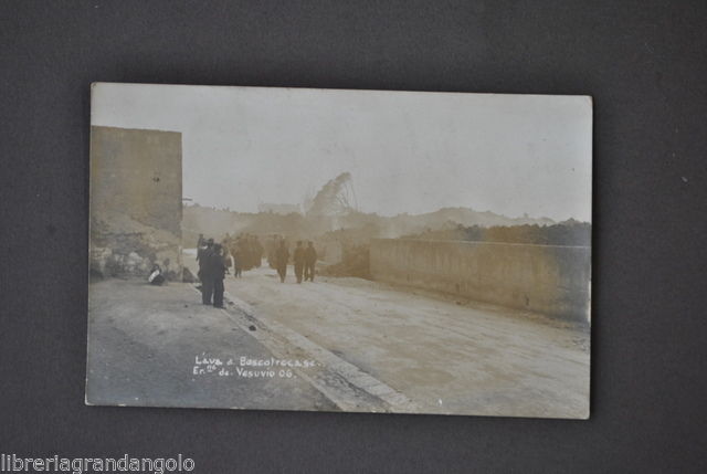 Cartolina Foto Locale Napoli Boscotrecase Eruzione Vesuvio Lava Vulcani 1940