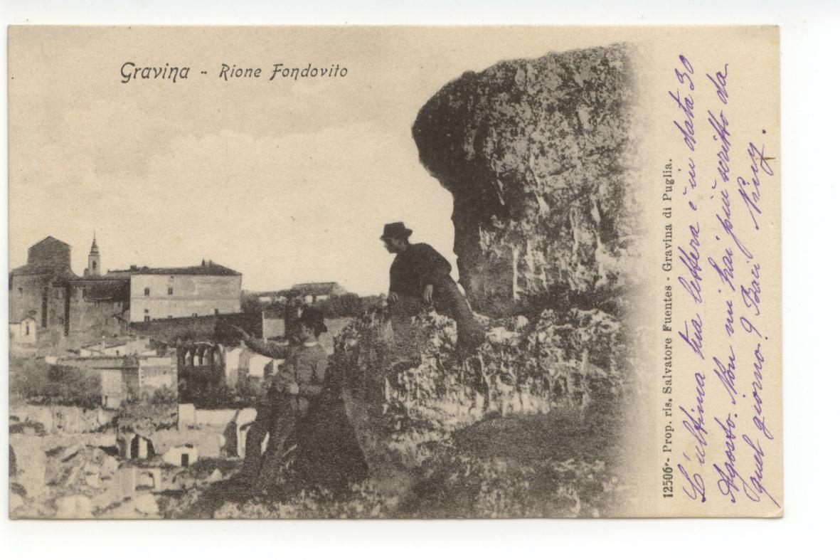 Cartolina Gravina Rione Fondovito 1915 viaggiata Bari