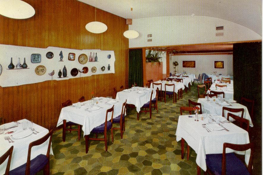 Cartolina Ristorante Fini Modena Italia non viaggiata