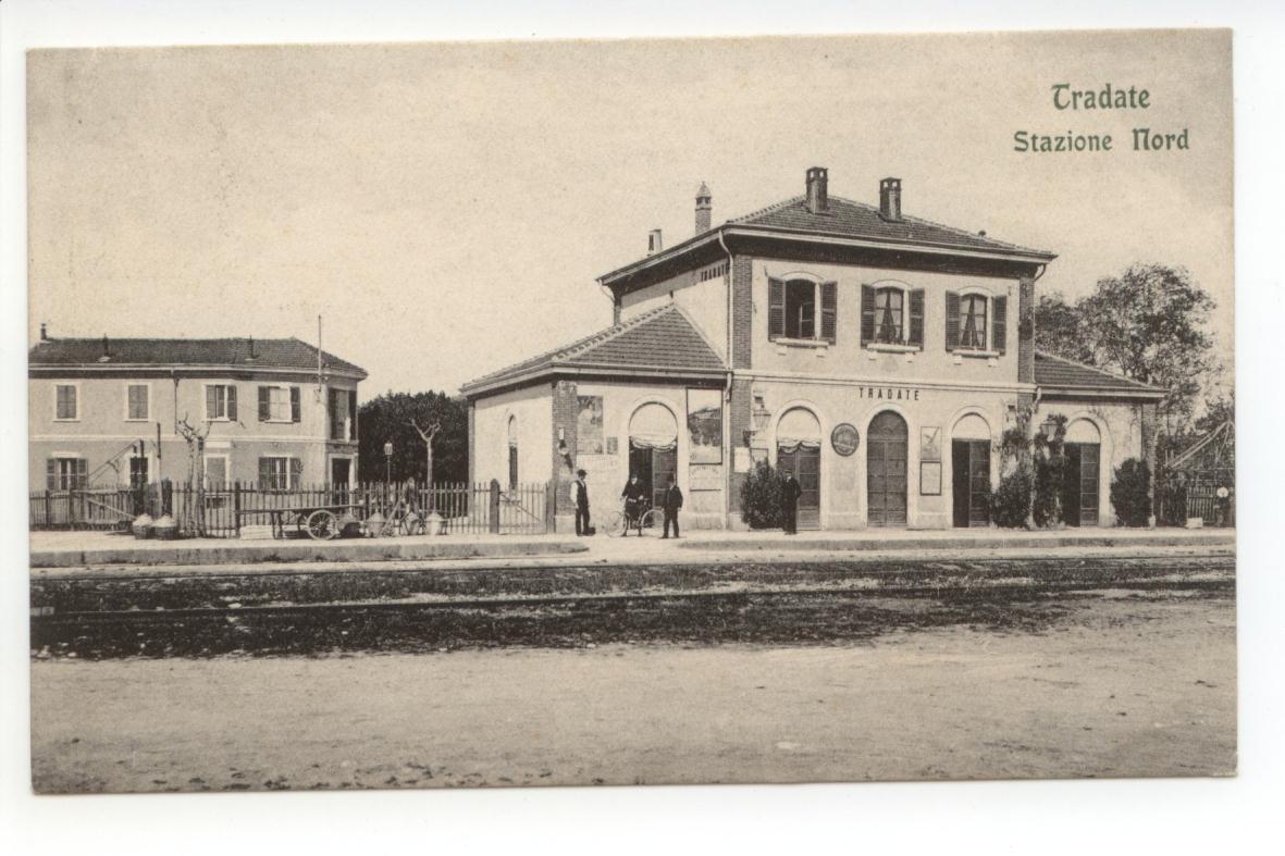 Cartolina Tradate Stazione Nord viaggiata Varese