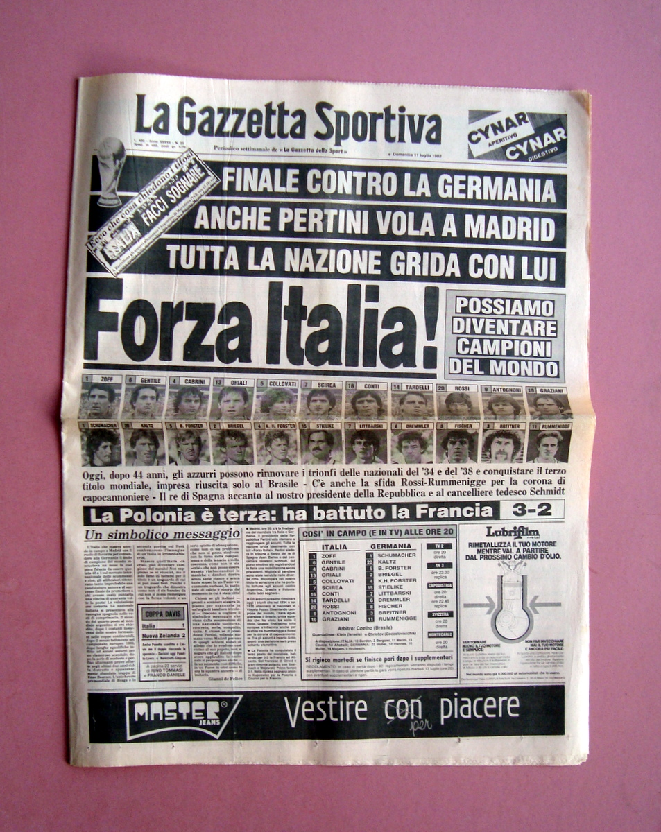Forza Italia Finale contro Germania La Gazzetta Sportiva 11/7/1982 calcio