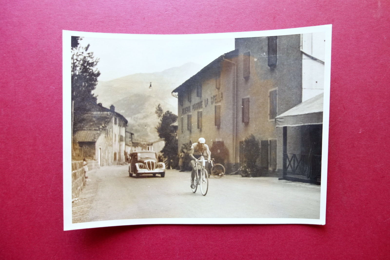 Fotografia Originale Gara Ciclistica Albergo La Stella Serramazzoni Anni '40
