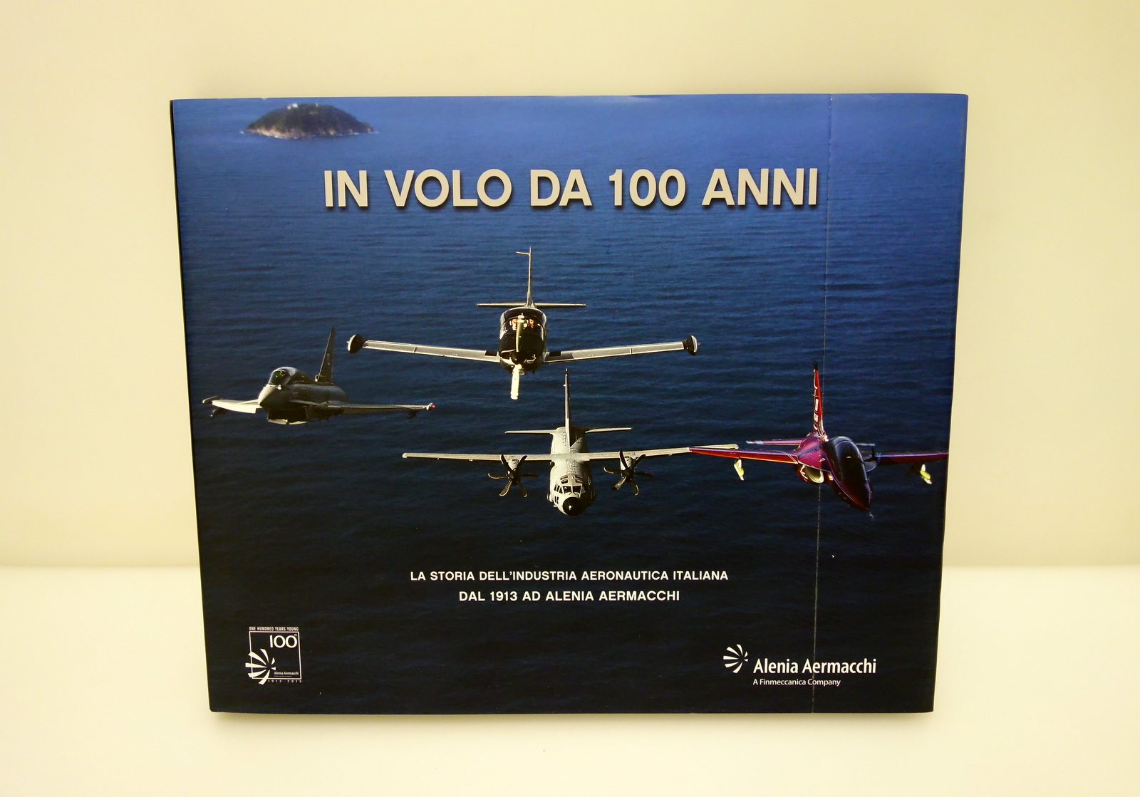 In Volo da 100 Anni dal 1913 ad Aermacchi 1913 …