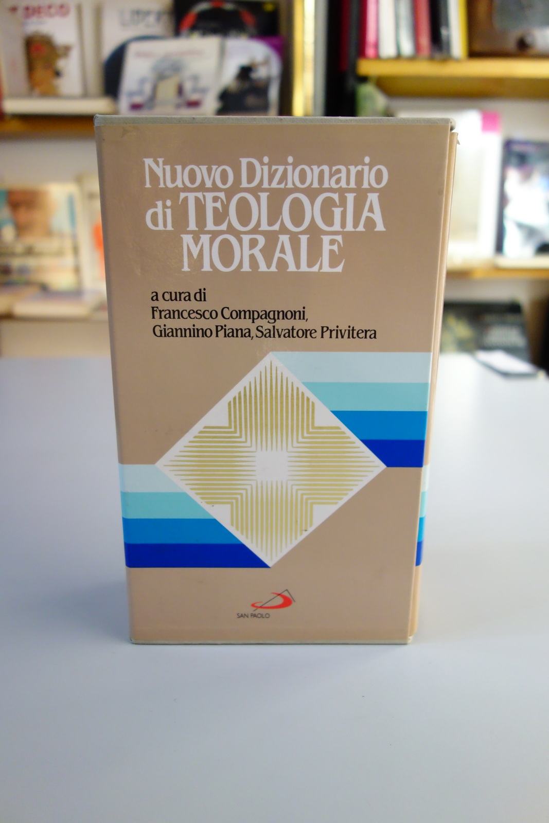 NUOVO DIZIONARIO DI TEOLOGIA MORALE COMPAGNONI PIANA PRIVITERRA SAN PAOLO …